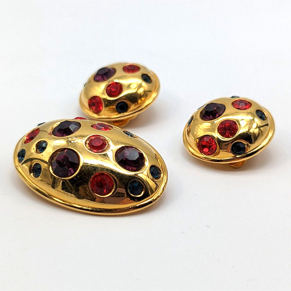 90s Gold Tone Faux Gripoix Brooch Clip-On Earring Set w Jewel Tone Rhinestones - Picture 3 of 7
